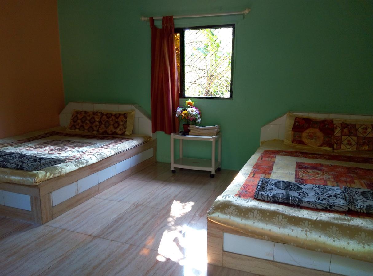 Om Shree Bed And Breakfast Harihareshwar Extérieur photo